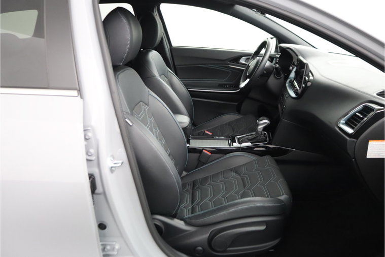 Vehicle Image 35