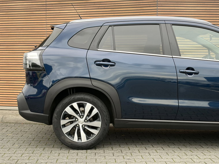 Vehicle Image 19