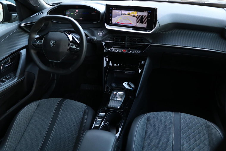 Vehicle Image 19