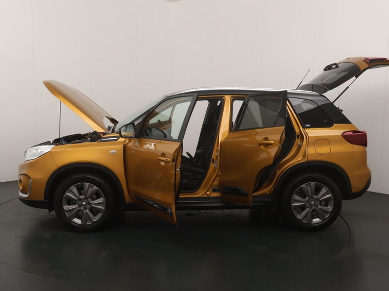Vehicle Image 16