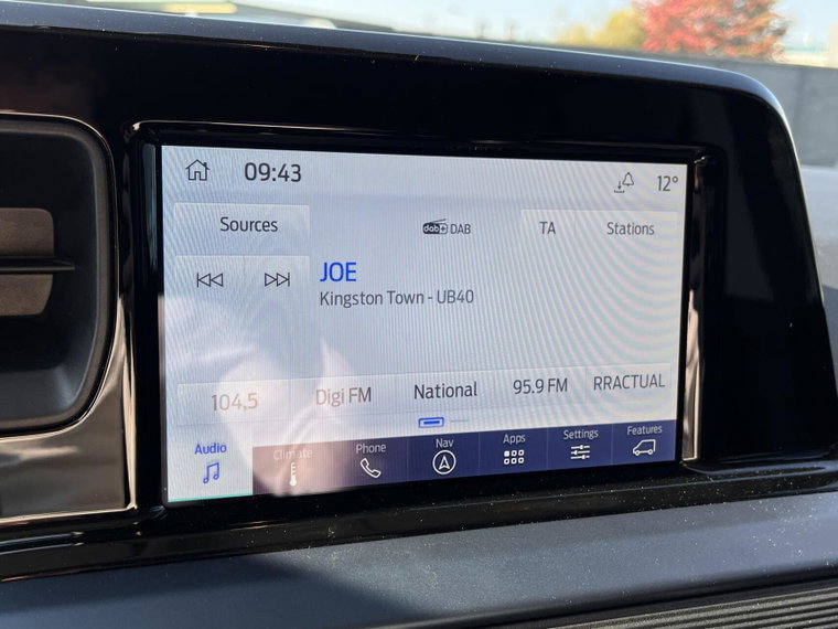 Vehicle Image 21