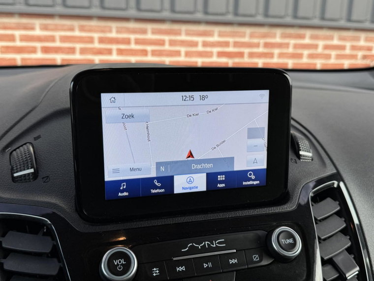 Vehicle Image 18