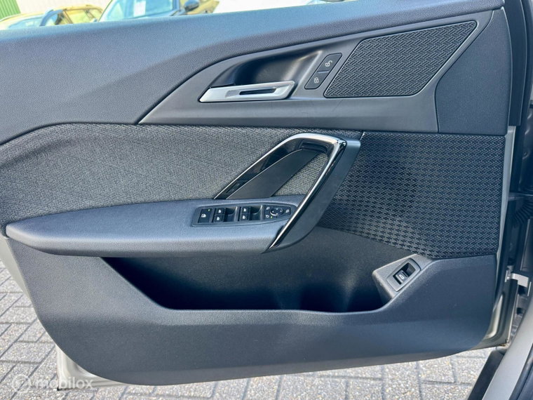 Vehicle Image 39