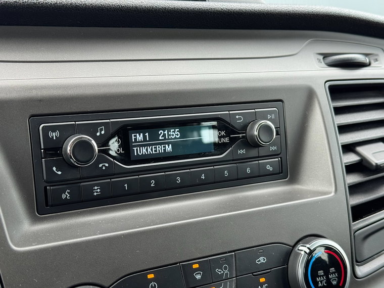 Vehicle Image 19