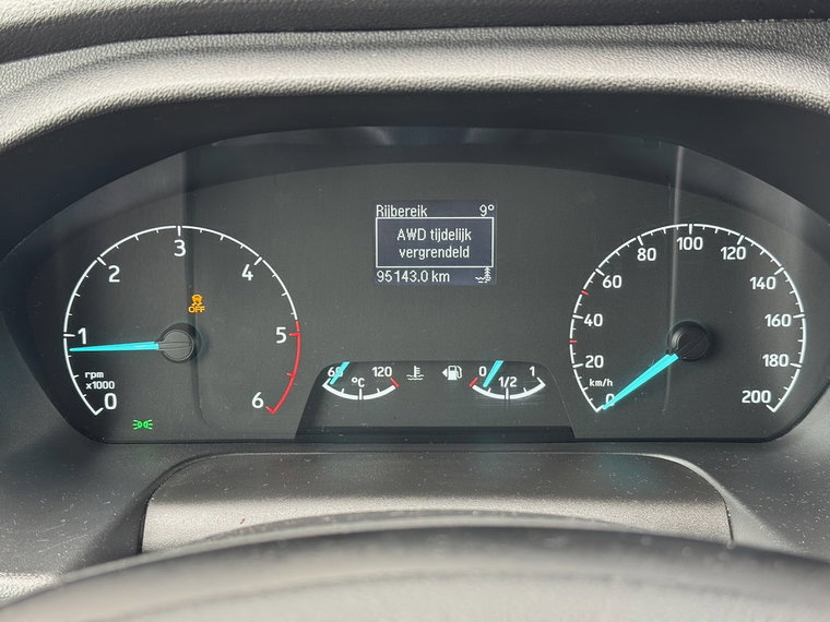 Vehicle Image 25