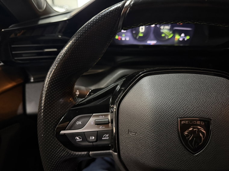 Vehicle Image 27