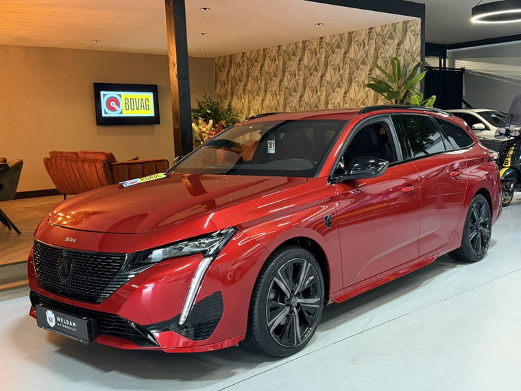 Vehicle Image 6
