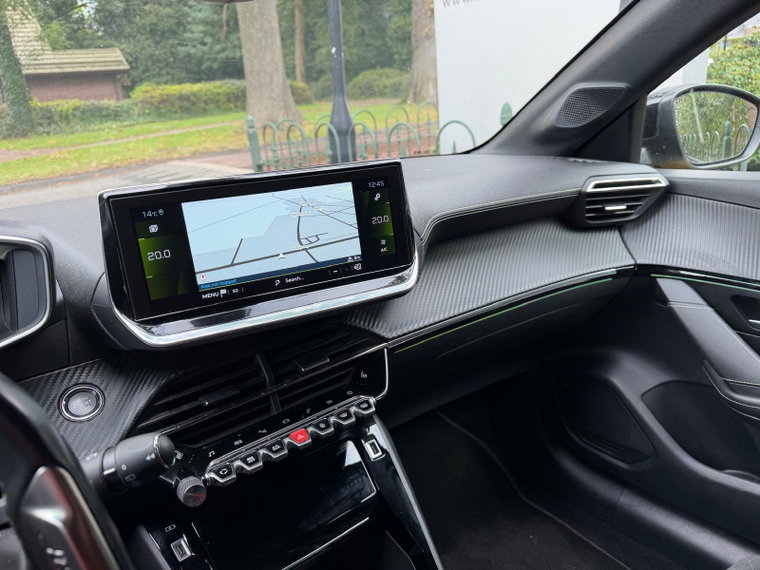 Vehicle Image 32
