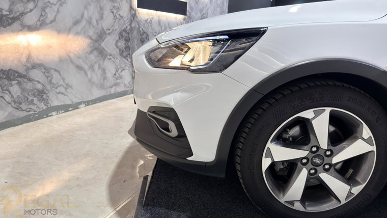 Vehicle Image 37