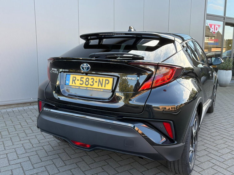 Vehicle Image 12