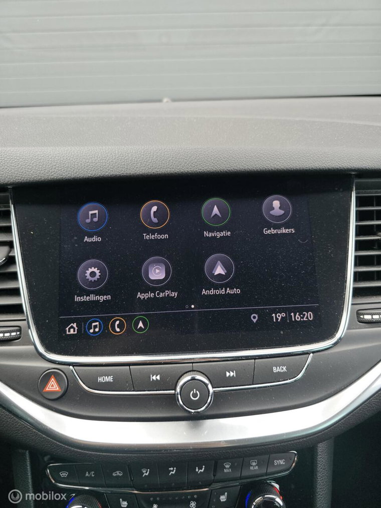 Vehicle Image 17