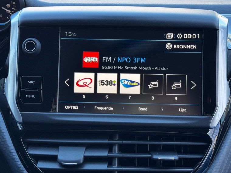 Vehicle Image 15