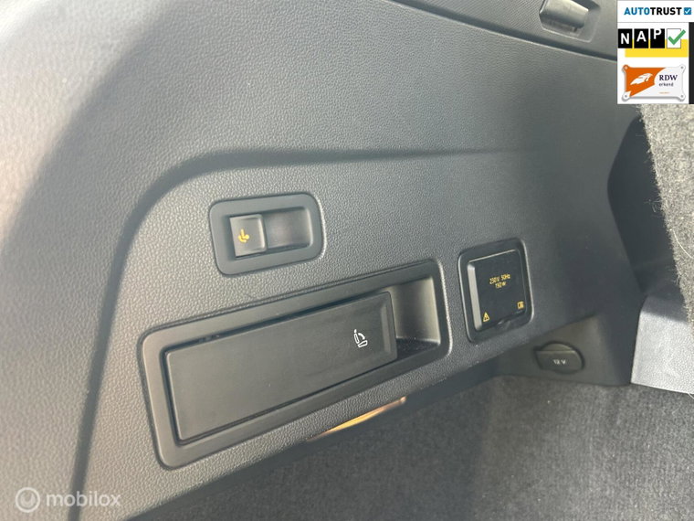 Vehicle Image 29
