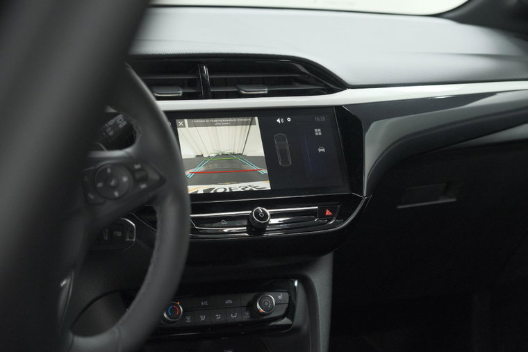 Vehicle Image 36
