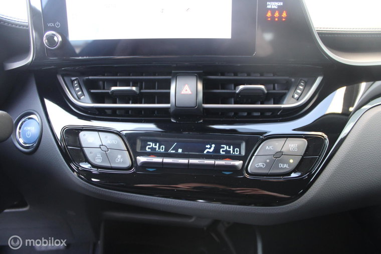 Vehicle Image 38