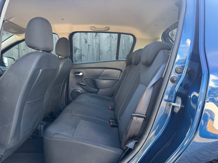 Vehicle Image 20