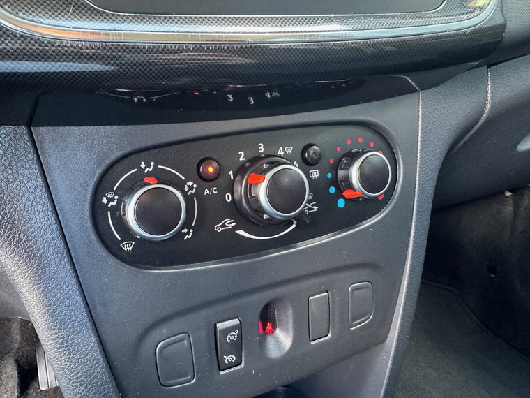 Vehicle Image 27