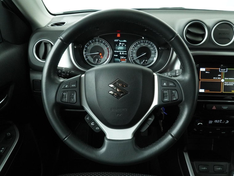 Vehicle Image 11