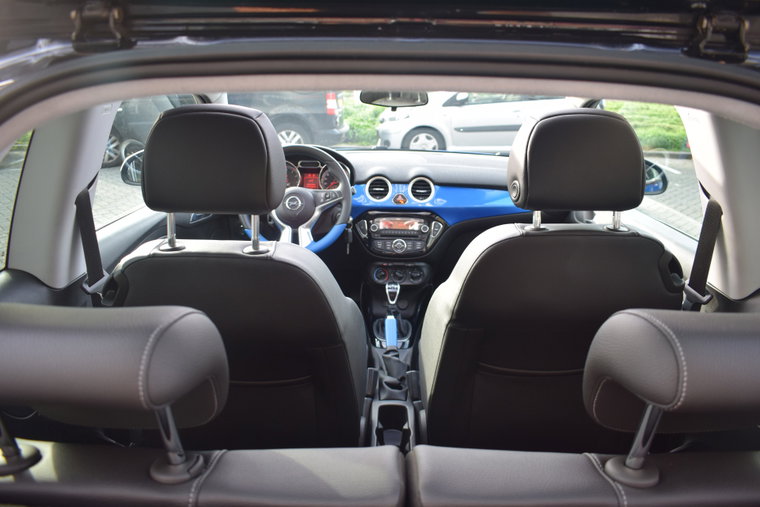 Vehicle Image 17