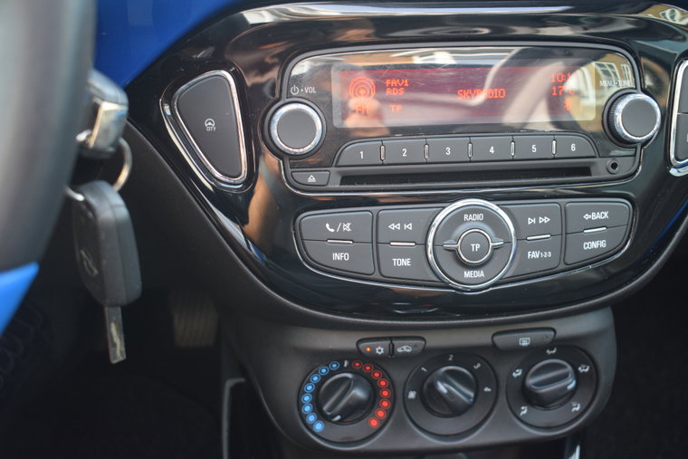 Vehicle Image 24