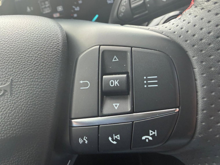 Vehicle Image 26
