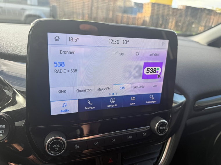 Vehicle Image 30
