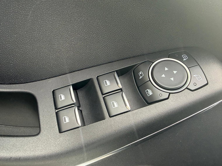 Vehicle Image 37