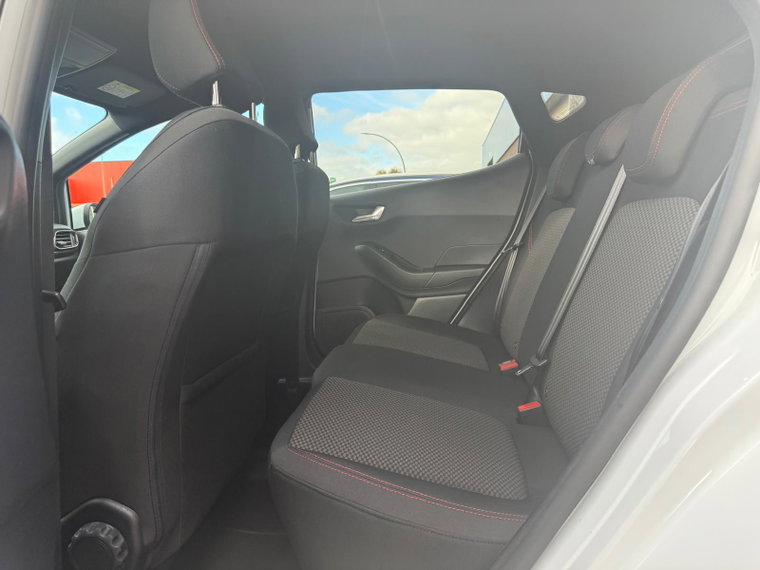 Vehicle Image 39