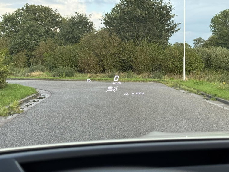 Vehicle Image 24