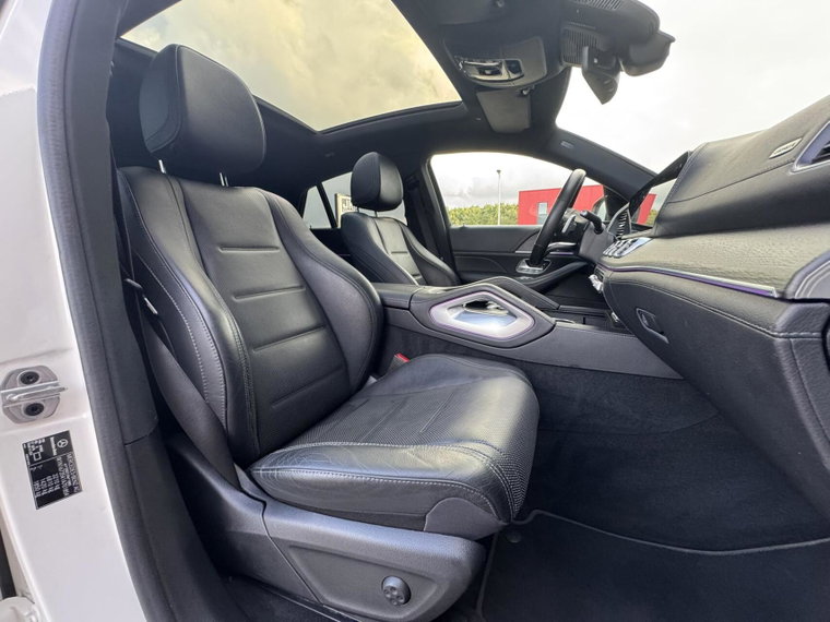 Vehicle Image 45