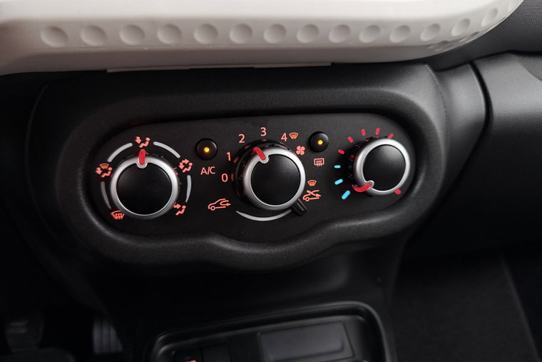 Vehicle Image 23