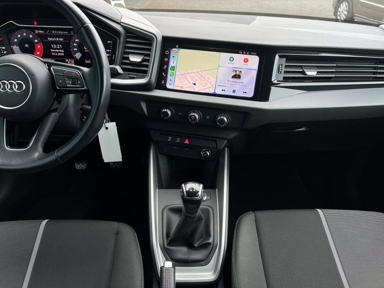 Vehicle Image 16
