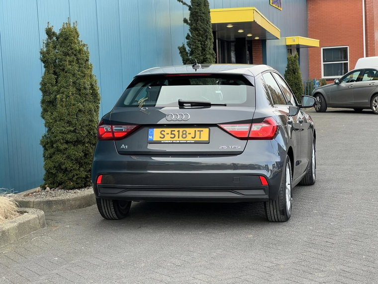 Vehicle Image 27