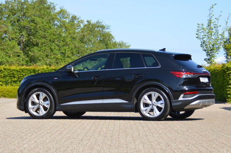 Vehicle Image 48