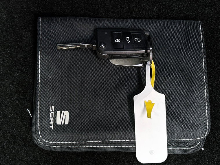 Vehicle Image 33