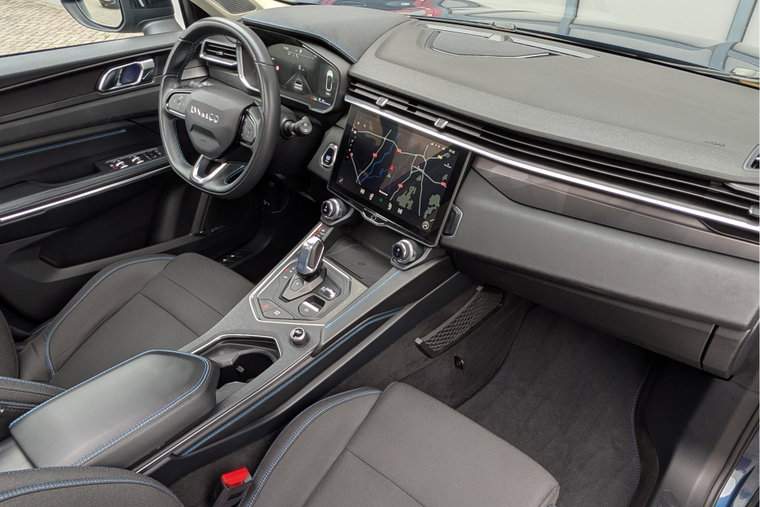 Vehicle Image 12