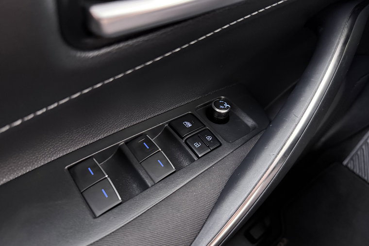 Vehicle Image 16