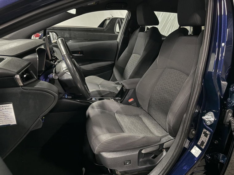 Vehicle Image 18