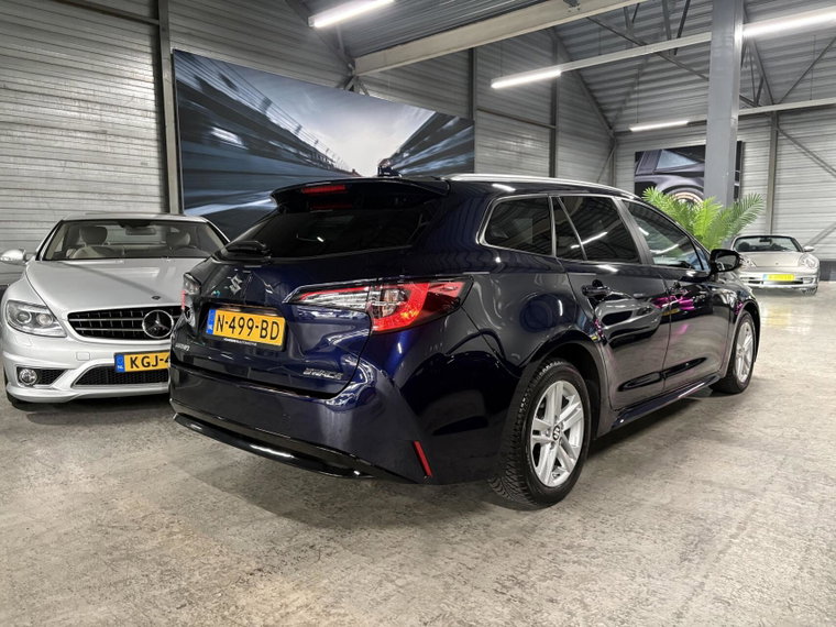 Vehicle Image 8