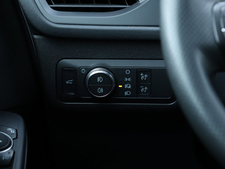 Vehicle Image 26
