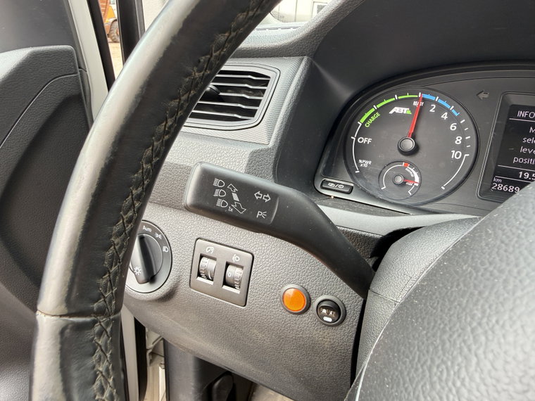Vehicle Image 22