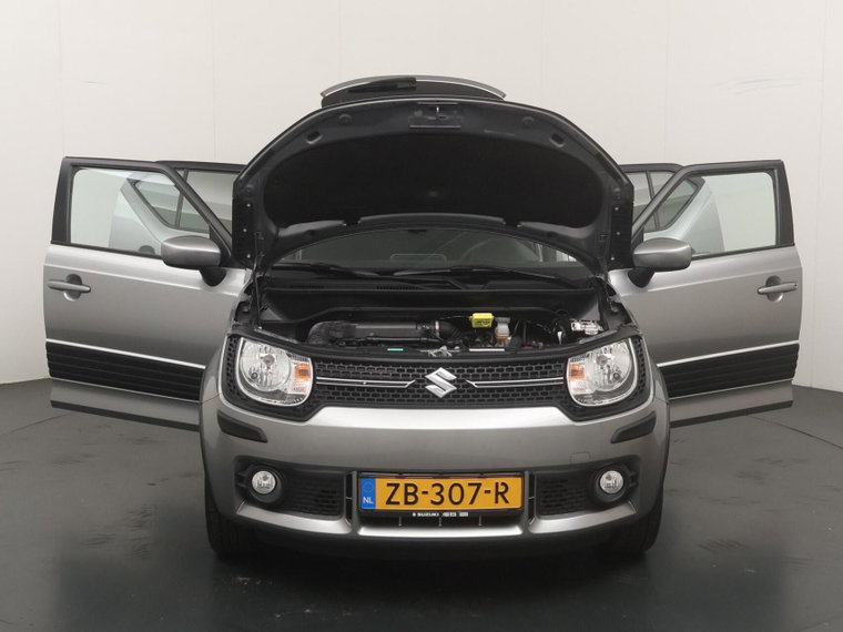 Vehicle Image 25