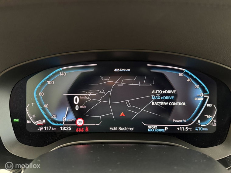 Vehicle Image 38