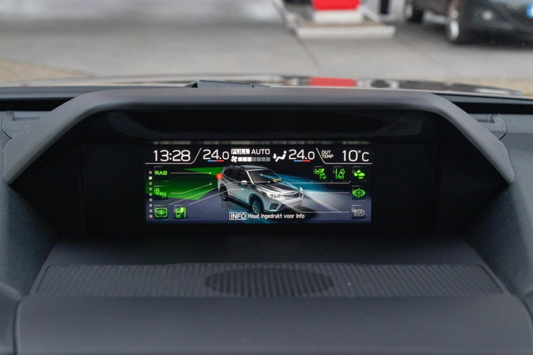 Vehicle Image 22