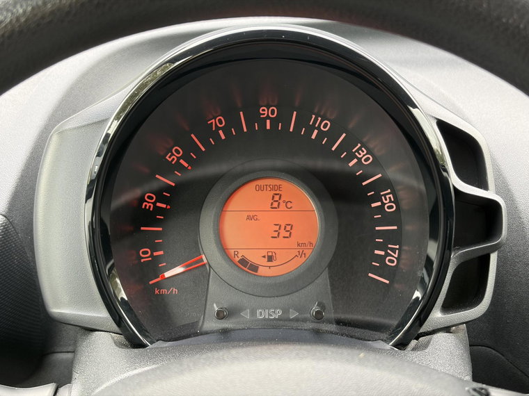 Vehicle Image 14