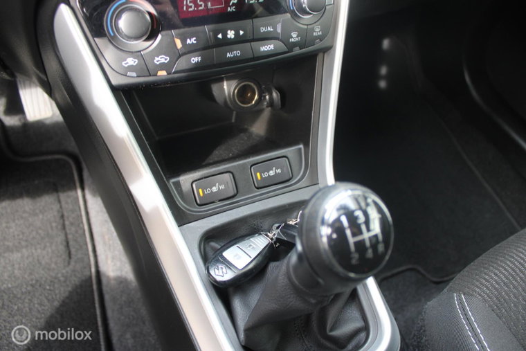 Vehicle Image 23
