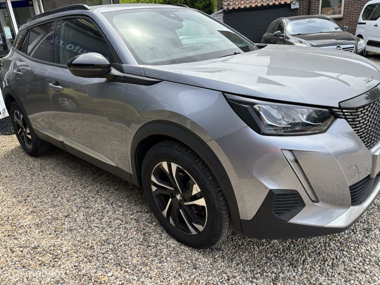 Vehicle Image 28