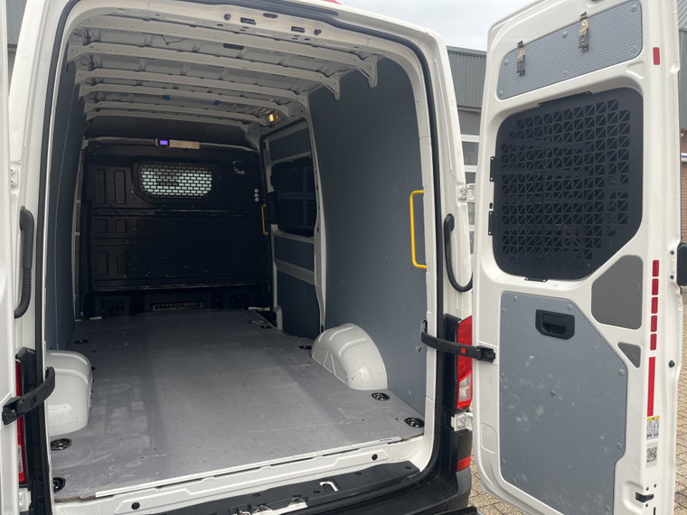 Vehicle Image 17