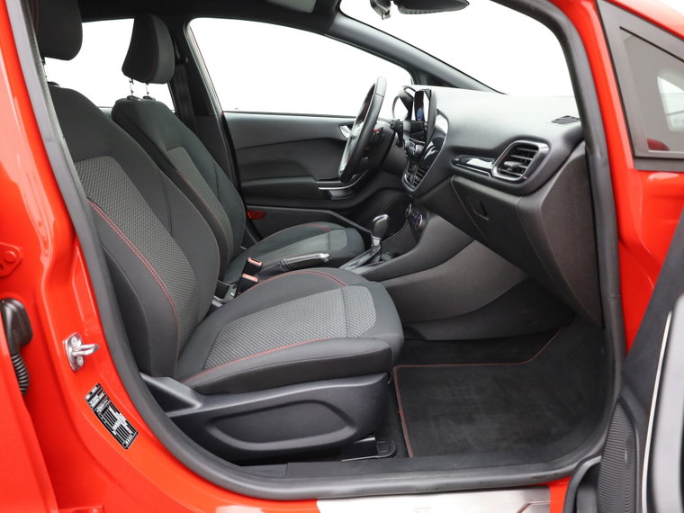 Vehicle Image 21