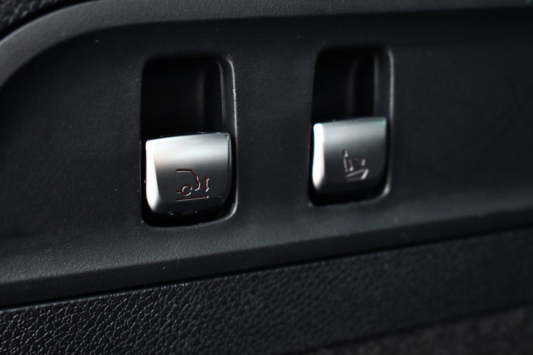 Vehicle Image 27